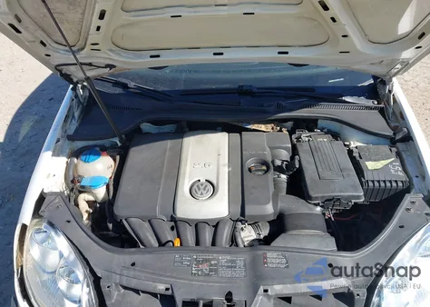 2007 Volkswagen Rabbit 2-Door из США, поврежденный, VIN WVWBS71K37W114240